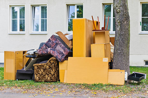 Best Recycling Services for Junk  in Hoisington, KS